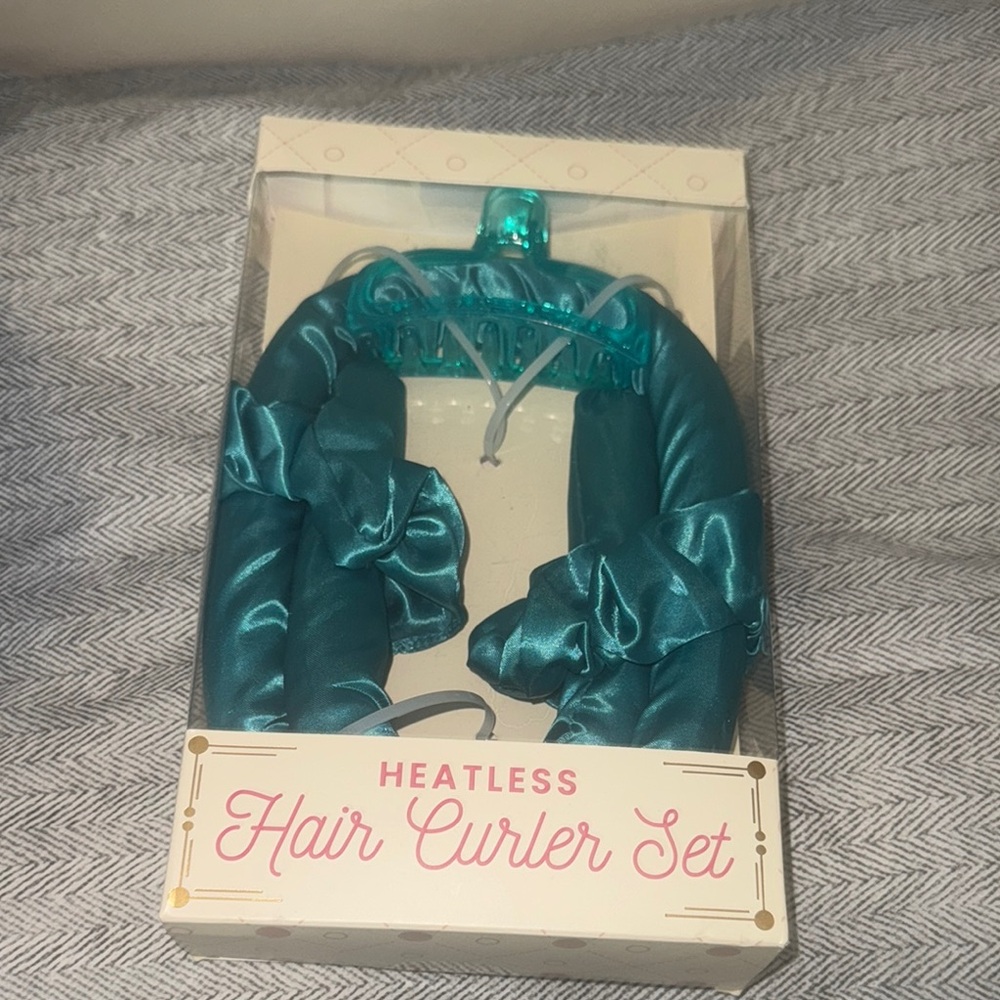 Heatless Hair Curler Set in Teal